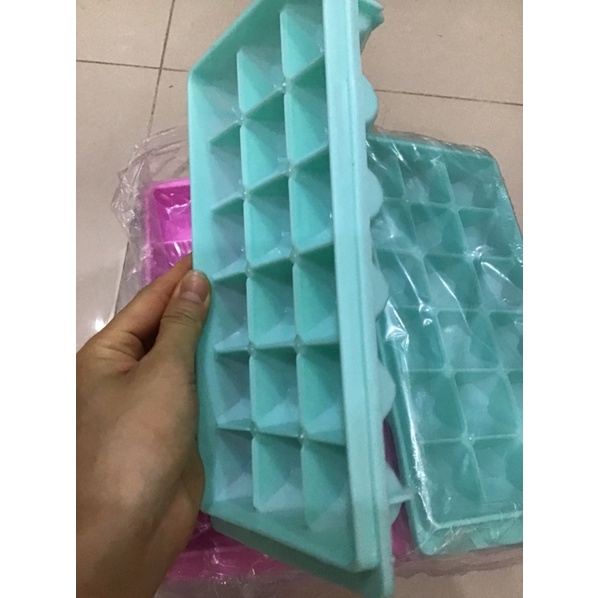 Khuôn làm đá, khay làm đá 18 viên Song Long