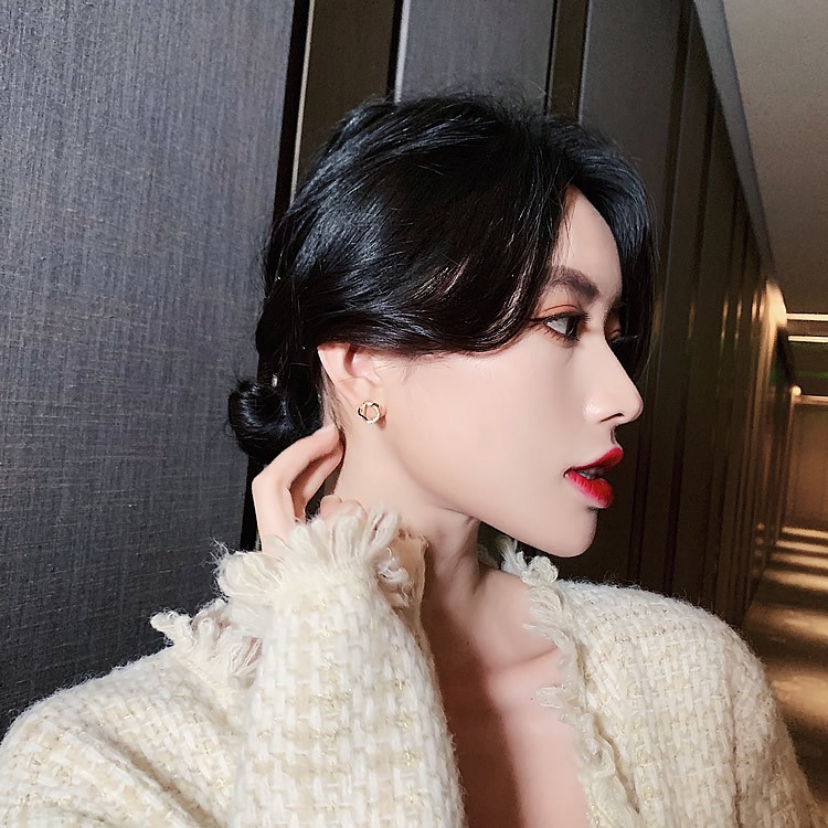 Khuyên tai nữ tròn mạ vàng đính đá sang trọng, lấp lánh phong cách Hàn Quốc