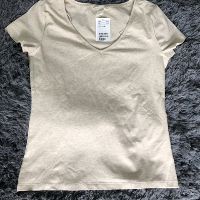 Áo thun cổ tim HM