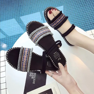 Sandal thổ cẩm