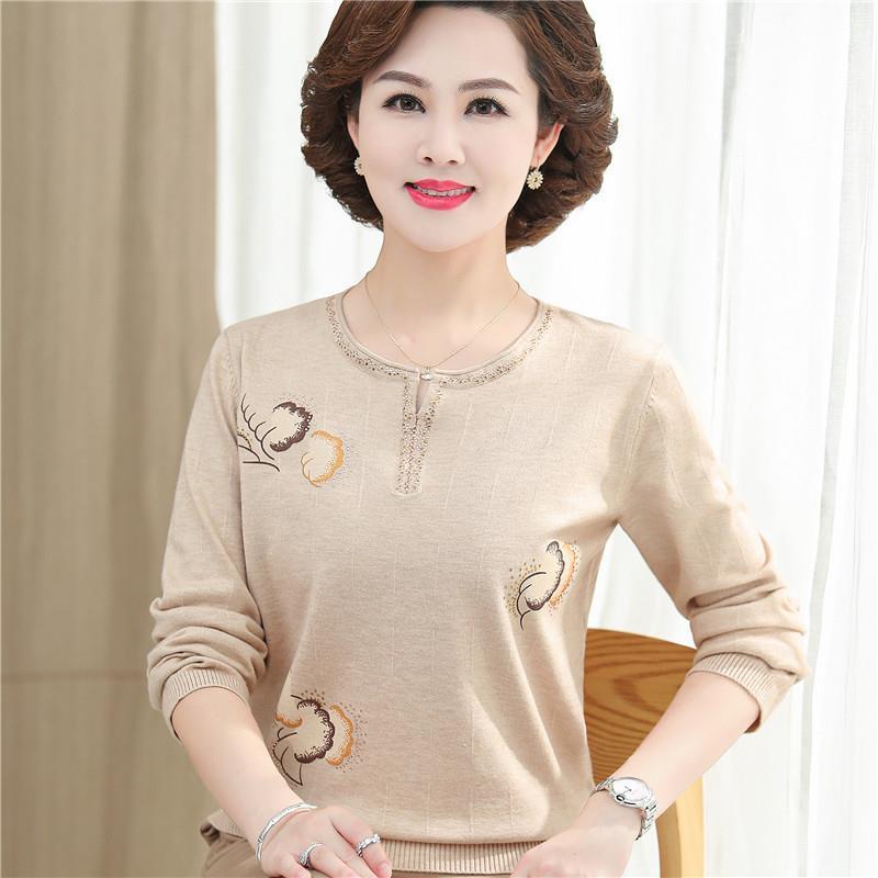 2021 áo len dệt kim mới của phụ nữ trung niên và cao tuổi mẹ mặc vào mùa thu đông