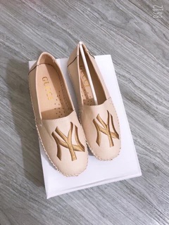 Giày Slipon