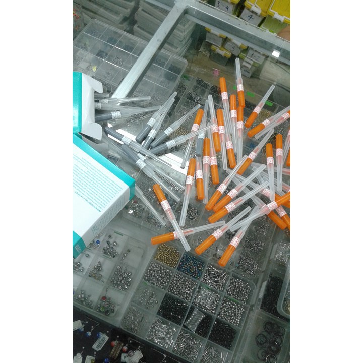 1 CHIẾC Kim luồn xỏ khuyên chuyên nghiệp Studentss Piercing