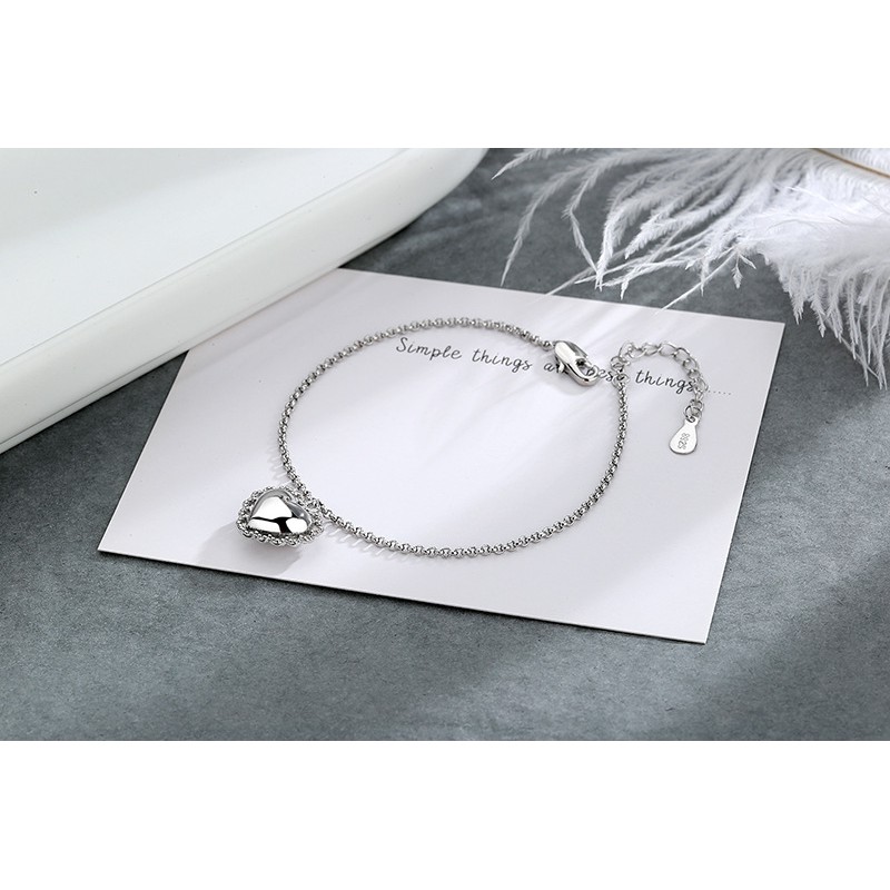 Lắc tay trái tim xinh xắn