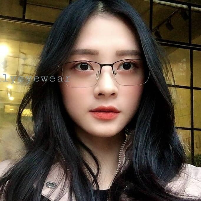 Gọng kính cận kim loại nam nữ Lilyeyewear, thiết kế mắt vuông phù hợp với nhiều khuôn mặt 9042