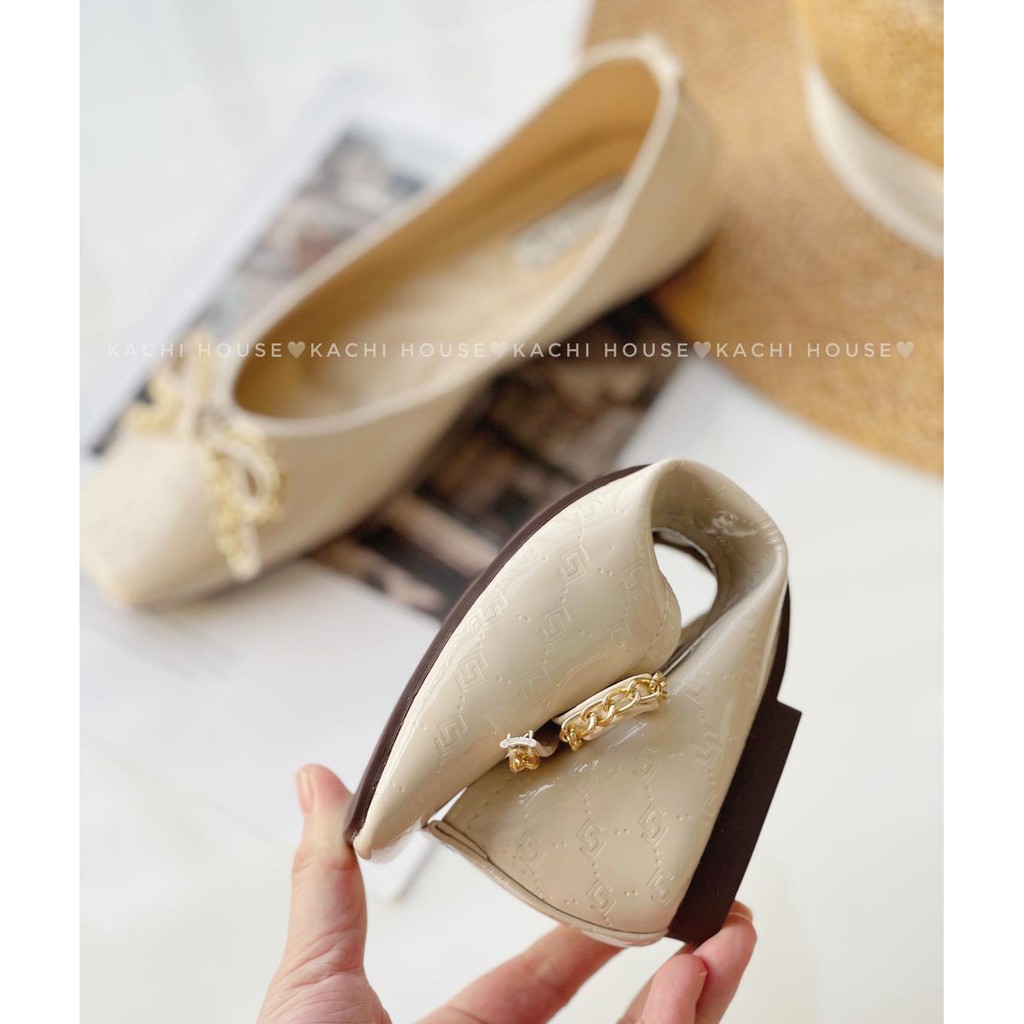 Bệt mũi vuông nơ xích vàng 8899-77 | BigBuy360 - bigbuy360.vn