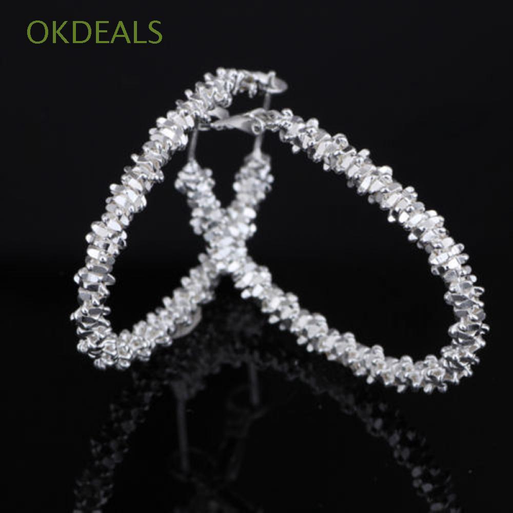 Hoa tai hình tròn thời trang dành cho nữ