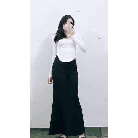 Chân váy đuôi cá dáng dài loe rộng - phong cách ulzzang Hàn Quốc [Ảnh và video ship tự chụp] | BigBuy360 - bigbuy360.vn