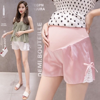 Quần đùi viền ren thời trang cho mẹ bầu