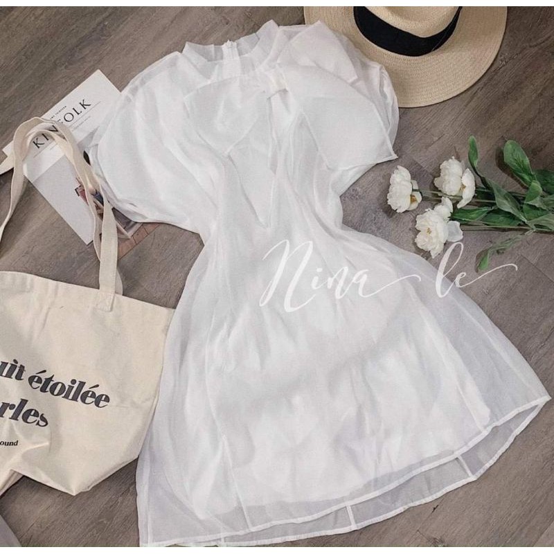 Váy trắng dự tiệc triết eo thắt nơ cổ sang chảnh