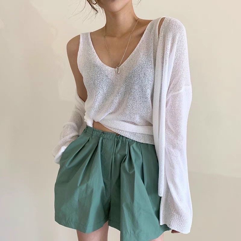 Set áo cặp áo len giấy cổ V sát nách, mix cùng cadigan trơn màu