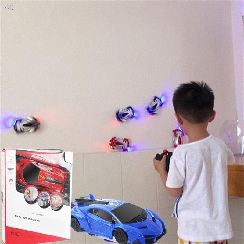 Ô tô leo tường điều khiển từ xa điện núi drift đồ chơi trẻ em cậu bé