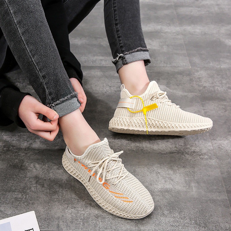 [Mã FAGREEN245 giảm 10% tối đa 30K đơn 99K] Giày thể thao nữ vải dệt in chữ MWC NUTT- 0469 | BigBuy360 - bigbuy360.vn