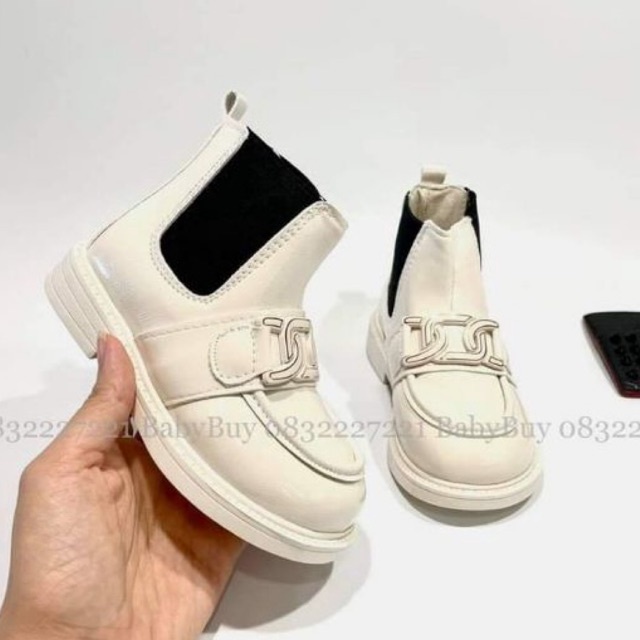 GIÀY BỐT CAO CỔ CHO BÉ GÁI , BỐT CHO BÉ CHẤT DA BÓNG MÀU ĐEN VÀ KEM ( BOOT DC )