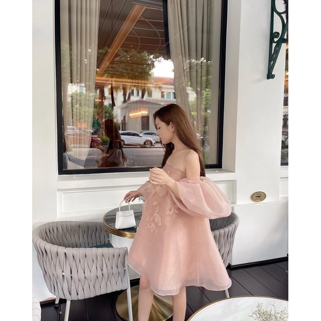 VÁY/ĐẦM HAI DÂY TƠ ĐÍNH HOA THIẾT KẾ TAY PHỒNG RỚT VAI DÁNG NGANG ĐÙI NỮ TÍNH HOT HIT