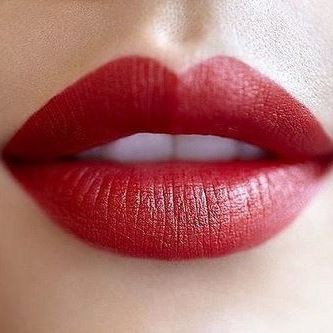 Son MAC Matte Russian Red - đỏ rượu