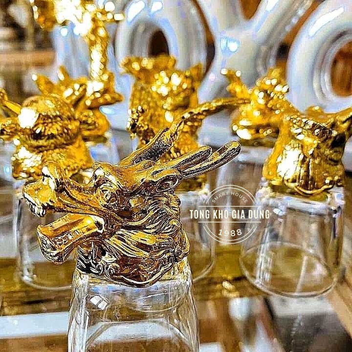 Bộ Ly Uống Rượu Đẹp 12 Con Giáp Đựng Trong Vali Cao Cấp Mạ Vàng 18K ❤️RẺ VÔ ĐỊCH❤️ Món Quà Sang Trọng, Đẳng Cấp