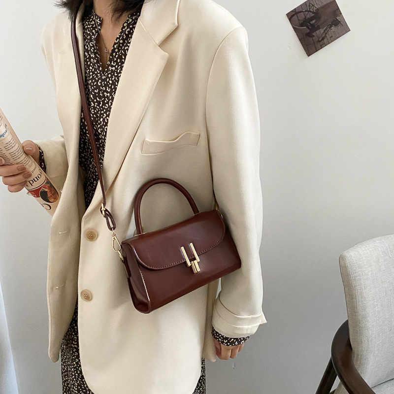 Túi xách tay đeo vai IELGY phong cách vintage thời trang dành cho nữ