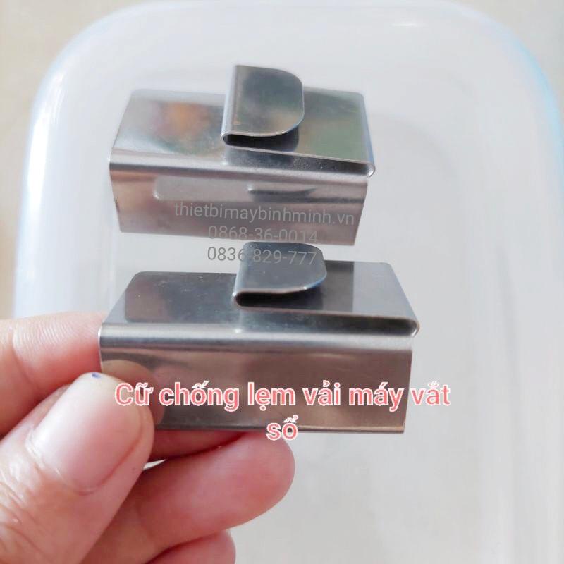 Cữ chống lẹm vải ,tra 2 lớp vải dùng cho máy vắt sổ