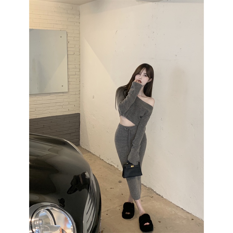 Chân Váy Lưng Cao Và Áo Tay Dài Thời Trang Quyến Rũ Cho Nữ