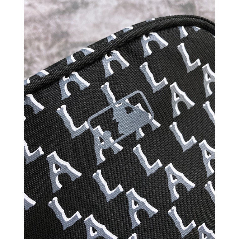 (HÀNG XUẤT XỊN) Túi đeo chéo B216 L//A MONOGRAM MINI BAG BLACK Made in Viet/nam full tem tag