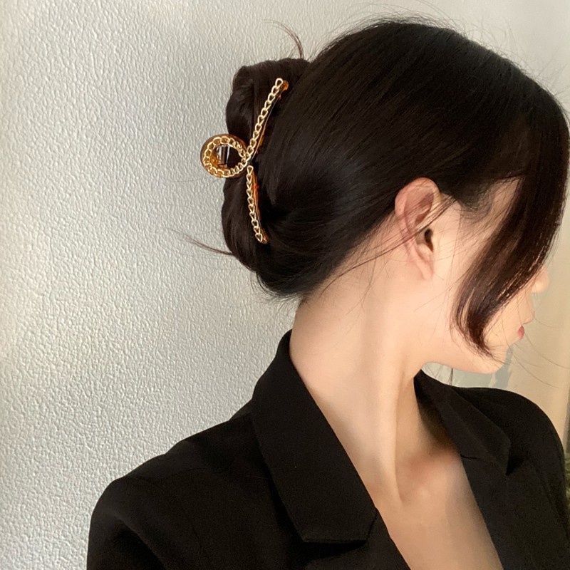 Kẹp tóc càng cua phối dây xích 2021 B433 - Sherry Store
