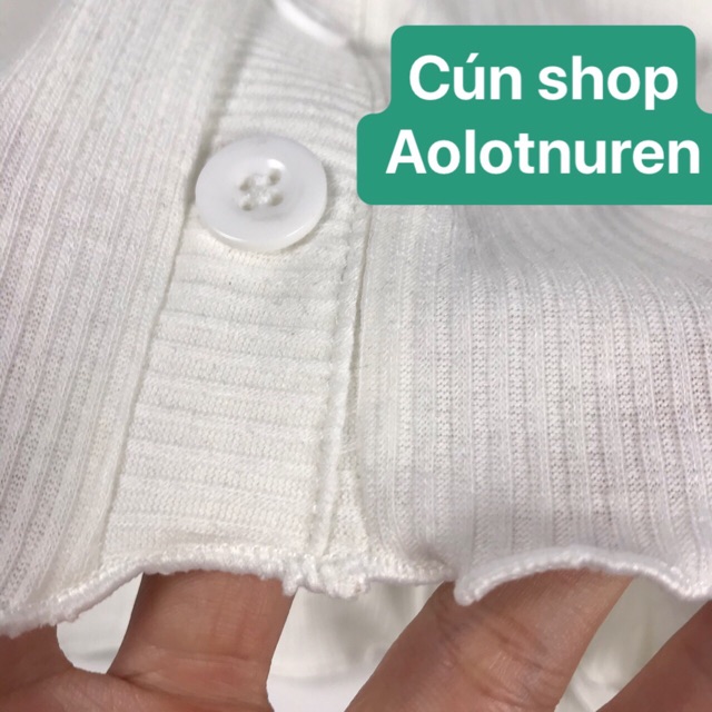 Áo croptop cổ tim cuốn biên 4 màu cúc may cố định LIKANO CRT17