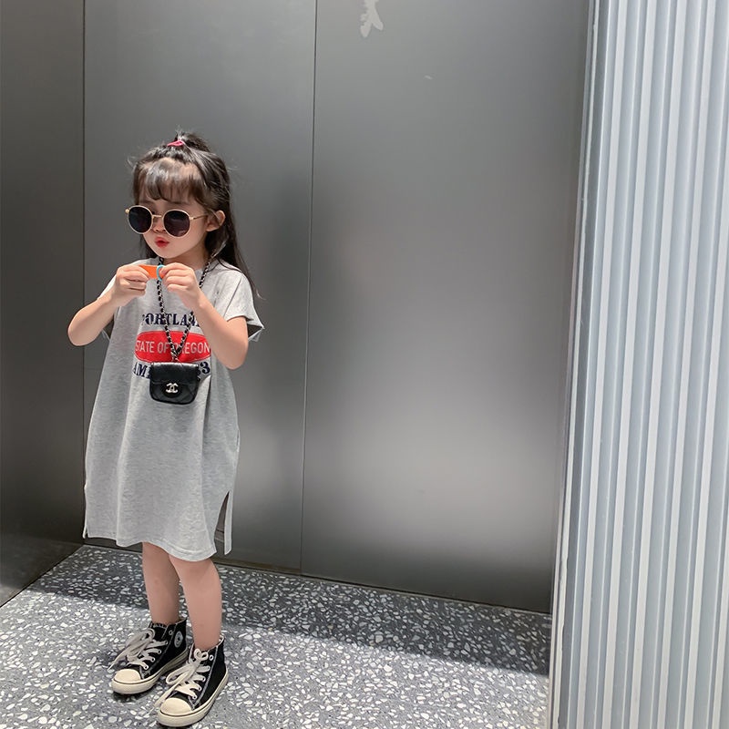 Đầm thun cotton bé gái tay ngắn in chữ hở lưng thời trang mùa hè phong cách Hàn Quốc