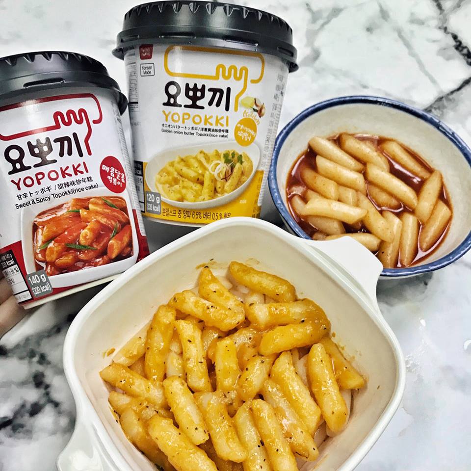 Bánh gạo Hàn Quốc Yopokki Topokki cốc 120gr