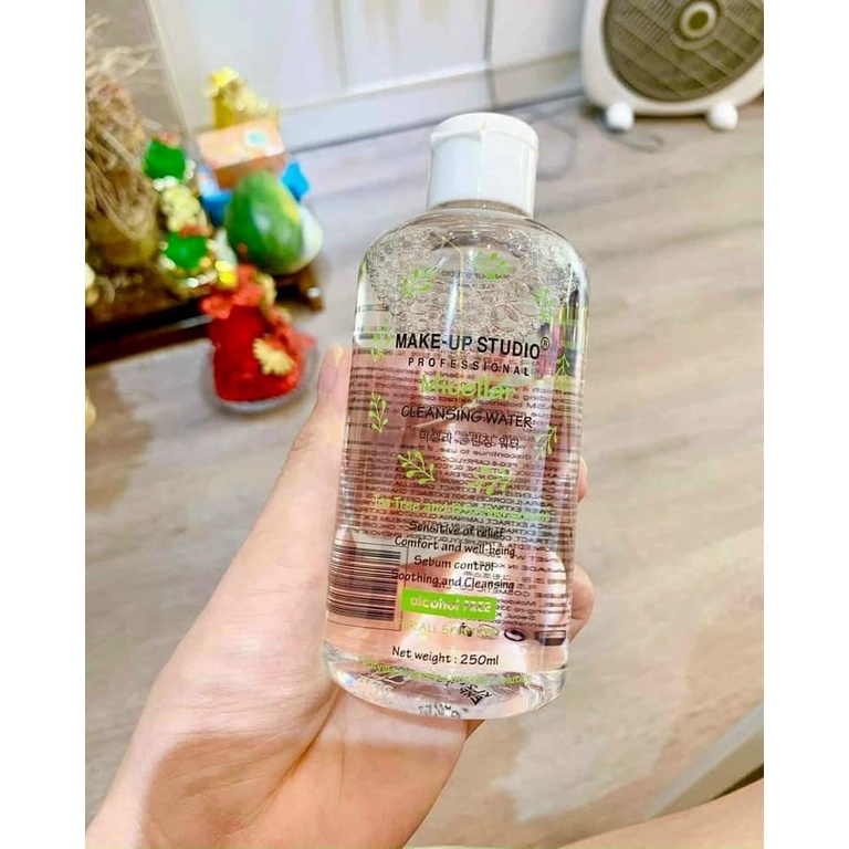 Nước Tẩy Trang Thảo Mộc Tràm Trà Make-Up Studio Professional Micellar Cleansing Water 250ml