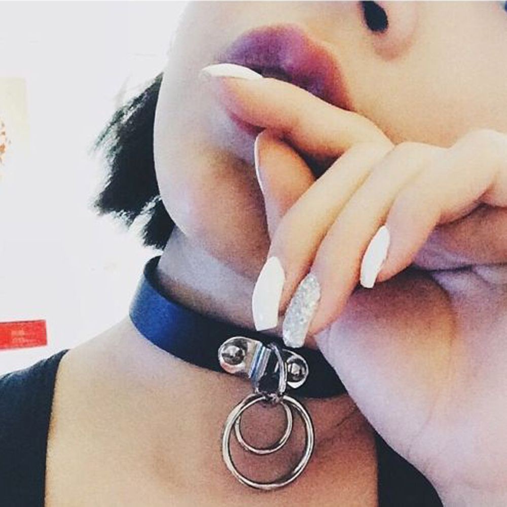 Vòng cổ choker mặt 2 chữ O