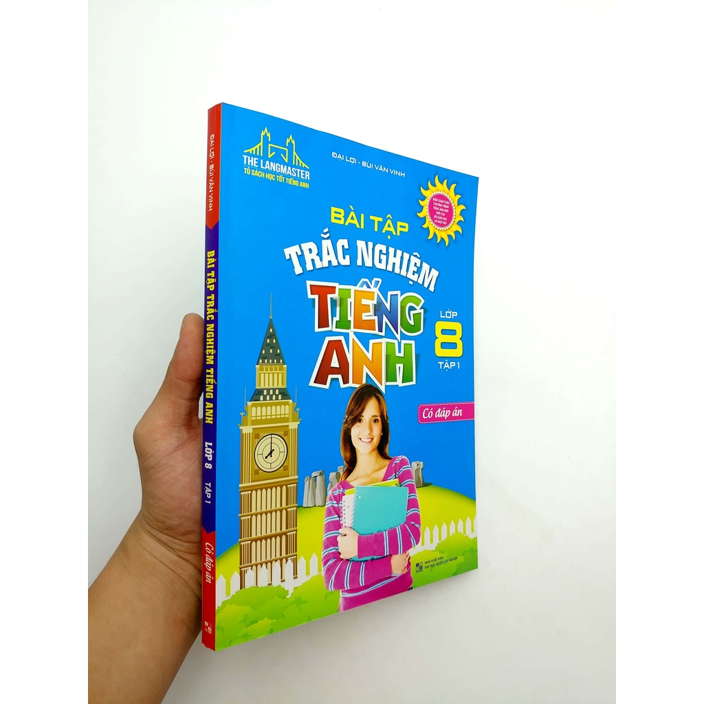 Sách - Bài tập trắc nghiệm tiếng Anh lớp 8 tập 1- có đáp án