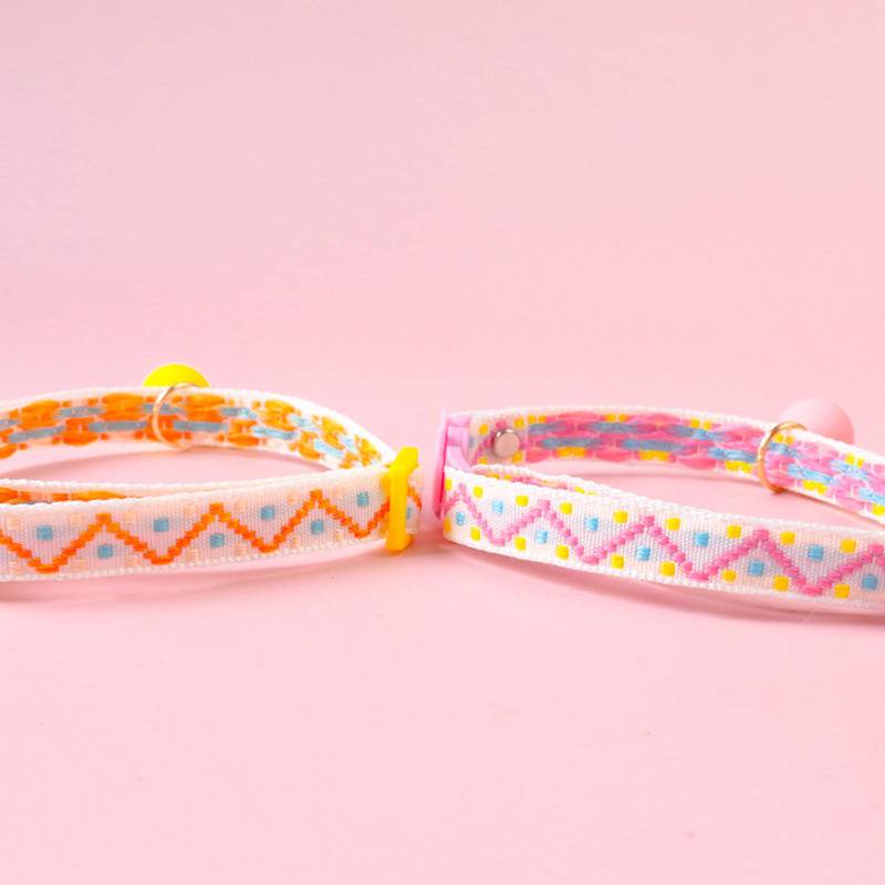 Vòng Cổ Thú Cưng Gắn Chuông Nhiều Màu Sắc Có Thể Điều Chỉnh Kích Thước