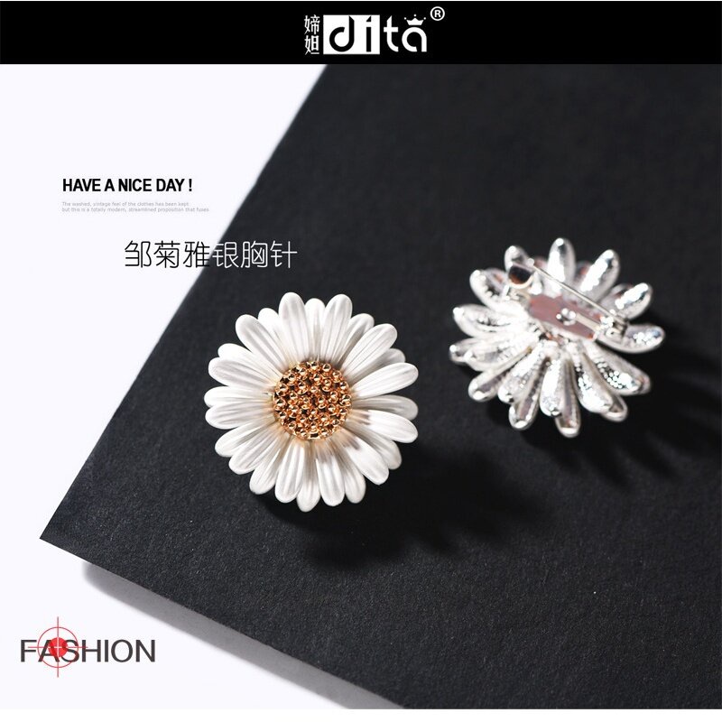 Trâm Cài Áo Hình Hoa Cúc Nhỏ Xinh Đa Năng Chất Lượng Cao