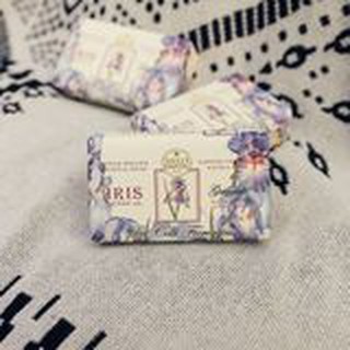 Xà bông tắm Iris