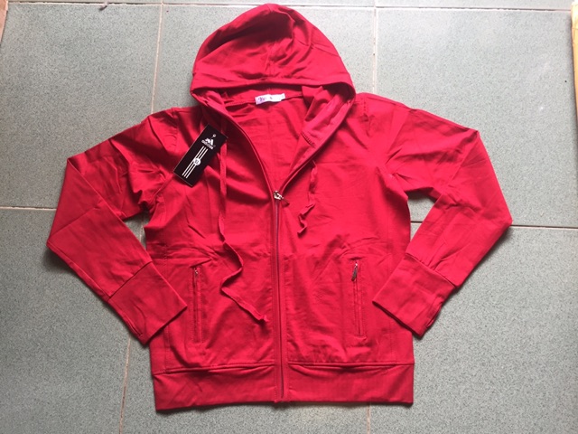 Áo khoác thun lạnh với 2 túi ngoài có dây kéo, 2 túi trong rộng. | BigBuy360 - bigbuy360.vn