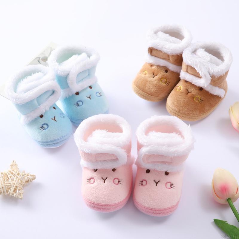 Giày bốt cotton lót nhung đế mềm giữ ấm mùa đông cho bé