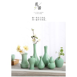 Bình hoa bằng gốm sứ trang trí phòng khách
