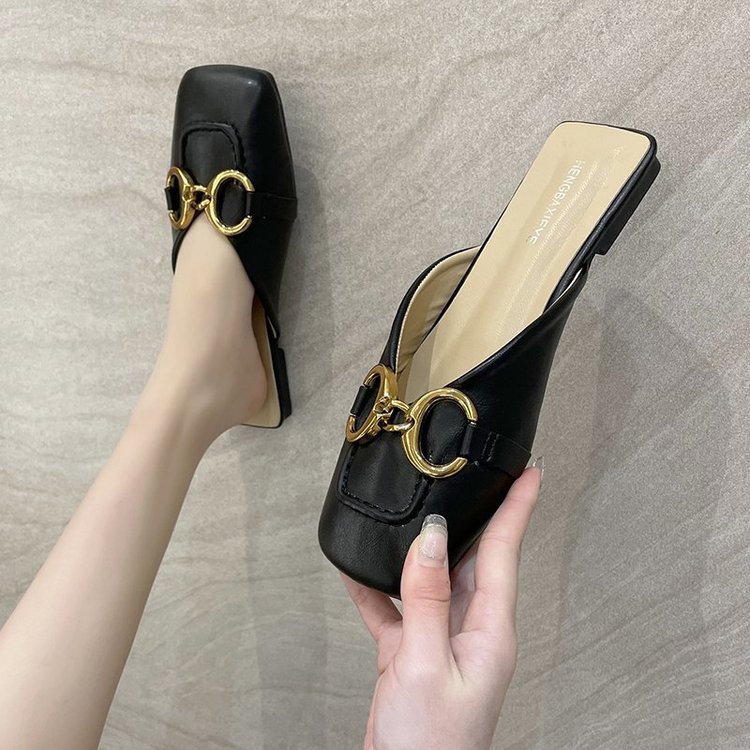 Fashionable Square Head Metal Decoration Baotou Low Heel Flat Slippers for Women