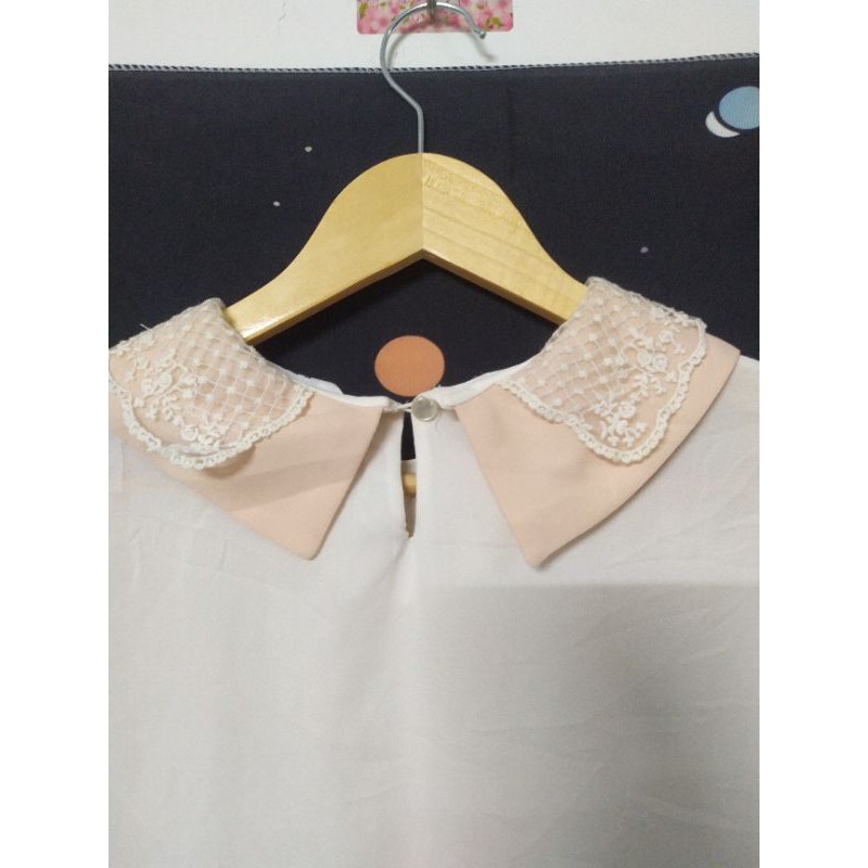 Áo trắng vintage giấu nút, voan size S  IB shop