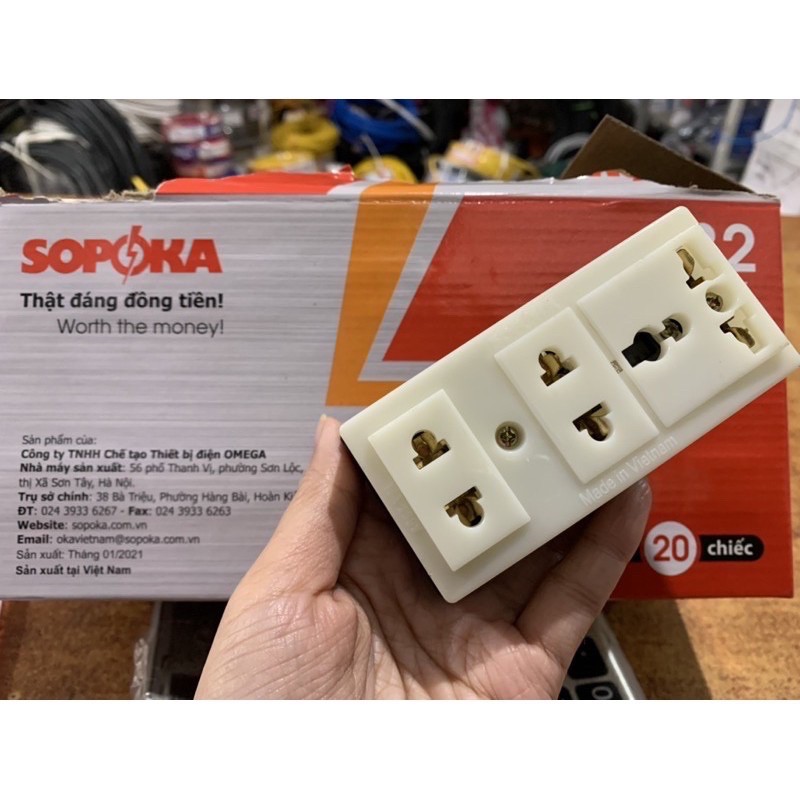 Ổ cắm 3 cửa Sopoka T32, 3 gates socket