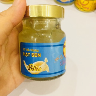 Tổ yến chưng hạt sen