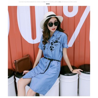 Đầm jean phối nút thêu hoa fashion