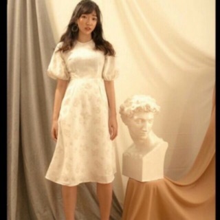 Đầm EDINI size M ( còn)
