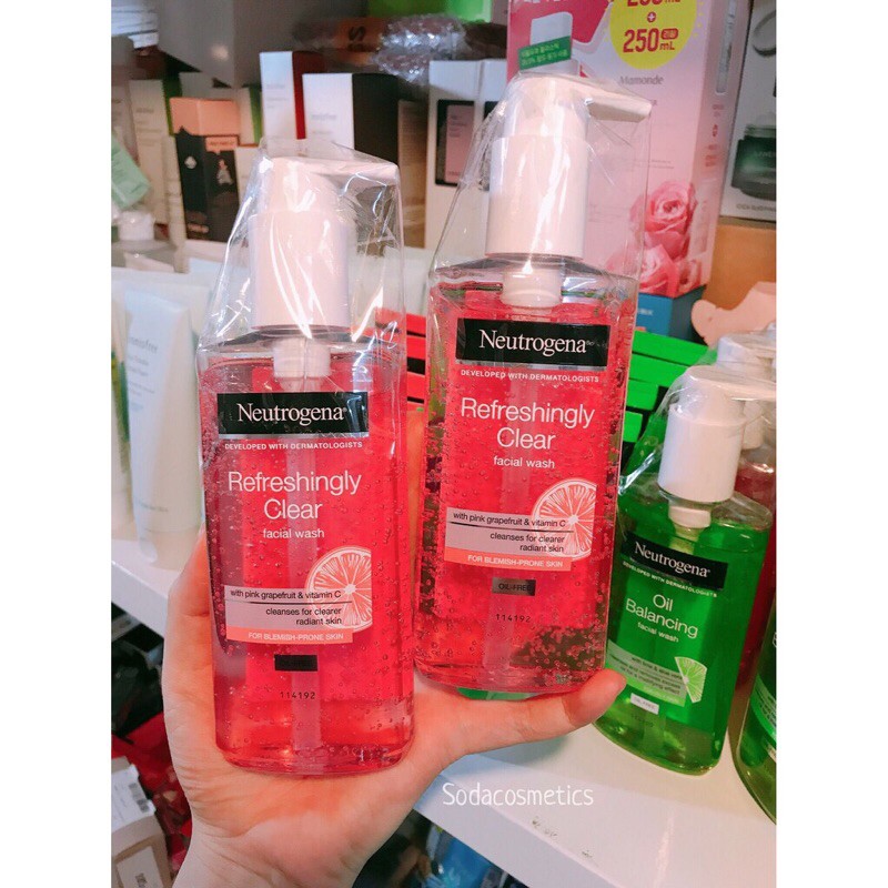 SỮA RỬA MẶT NEUTROGENA OIL FREE ACNE WASH PINK GRAPEFRUIT FACIAL CLEANSER