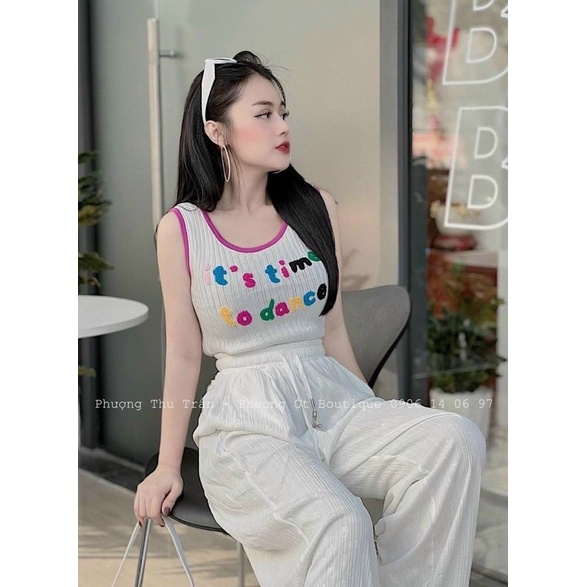 Áo len sát nách viền đen, hồng chữ bông nổi 093