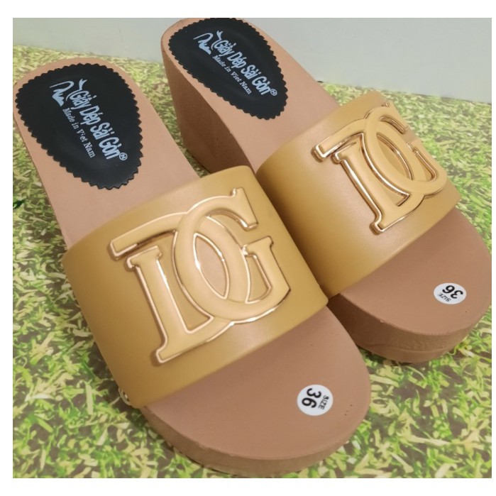 DÉP GUỐC CHỮ DG ĐÓNG ĐINH 5CM (ĐẶT TĂNG LÊN 1 SIZE)