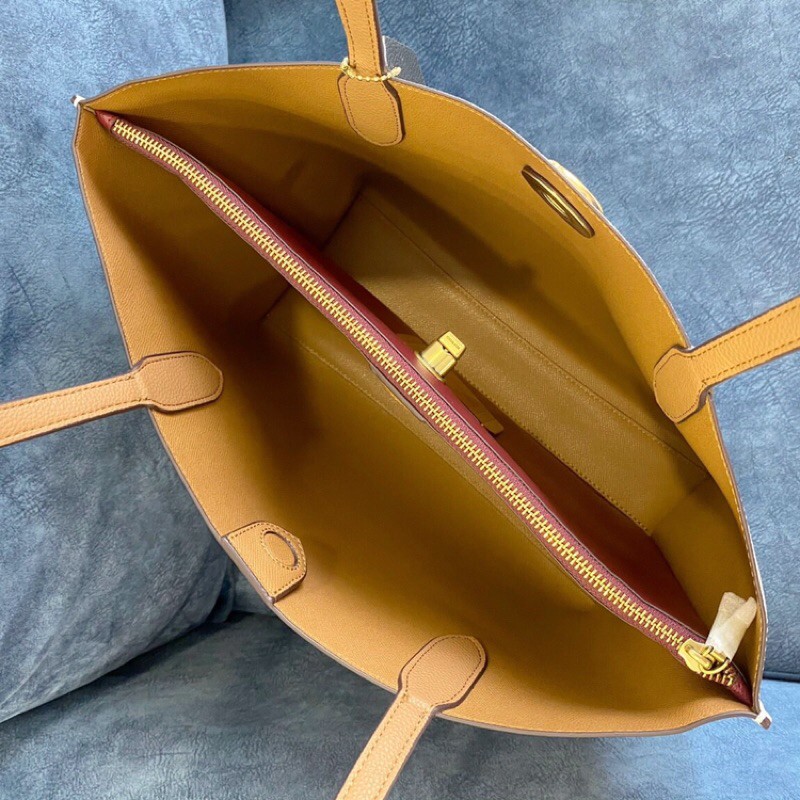 Túi xách COACH TOTE dáng công sở