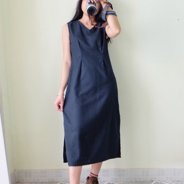 Đầm linen xanh nhấn eo