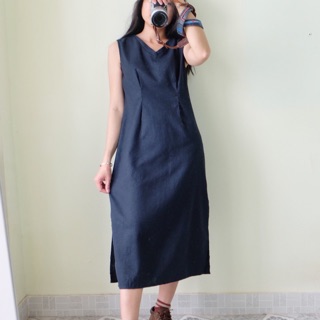 Đầm linen xanh nhấn eo